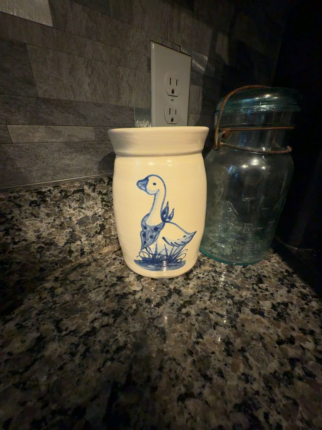 Stoneware Crock with Goose and Blue Bows