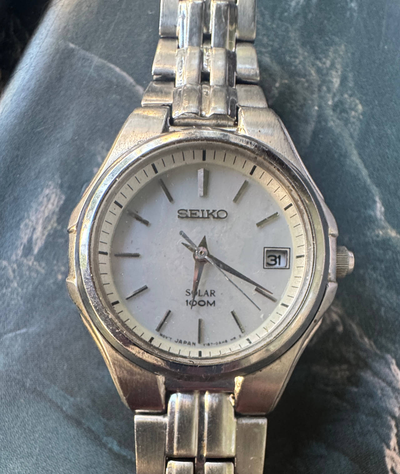 Seiko Solar 100M Stainless Steel Watch
