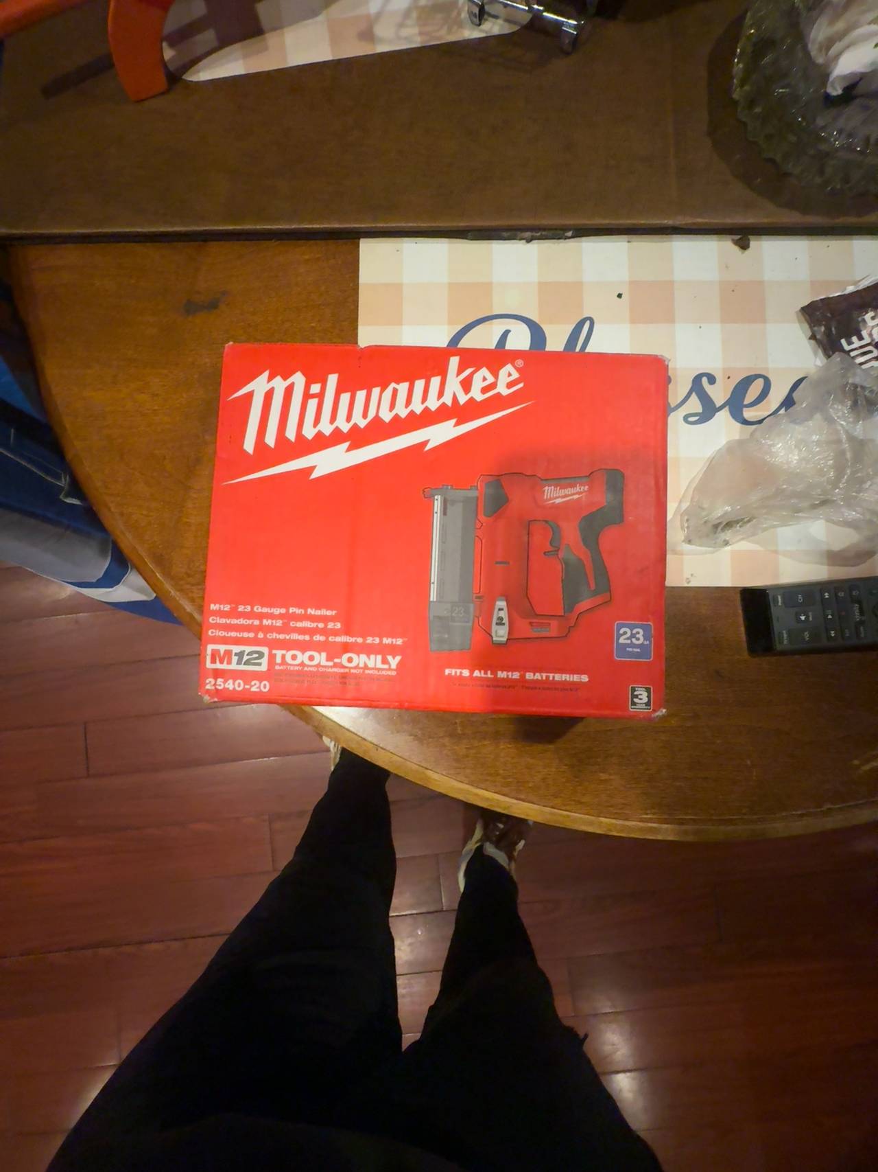Milwaukee M12 23 Gauge Pin Nailer
