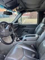 Chevrolet Avalanche 05 daily driver  - Image 3
