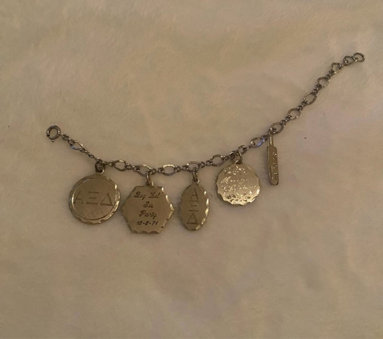 Sterling silverDelta Sigma Theta charm Bracelet