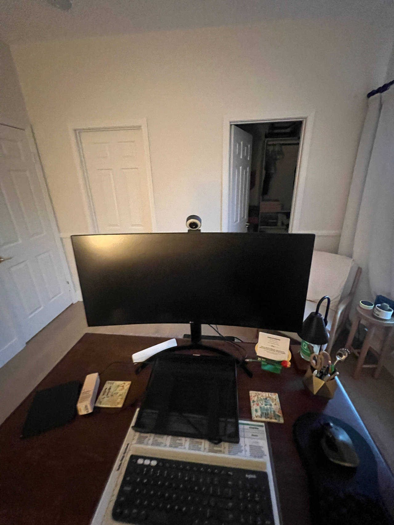 curved computer monitor