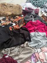 40 Piece Women’s Clothing Reseller Lot Tops Shirts Jackets Athletic - Image 4