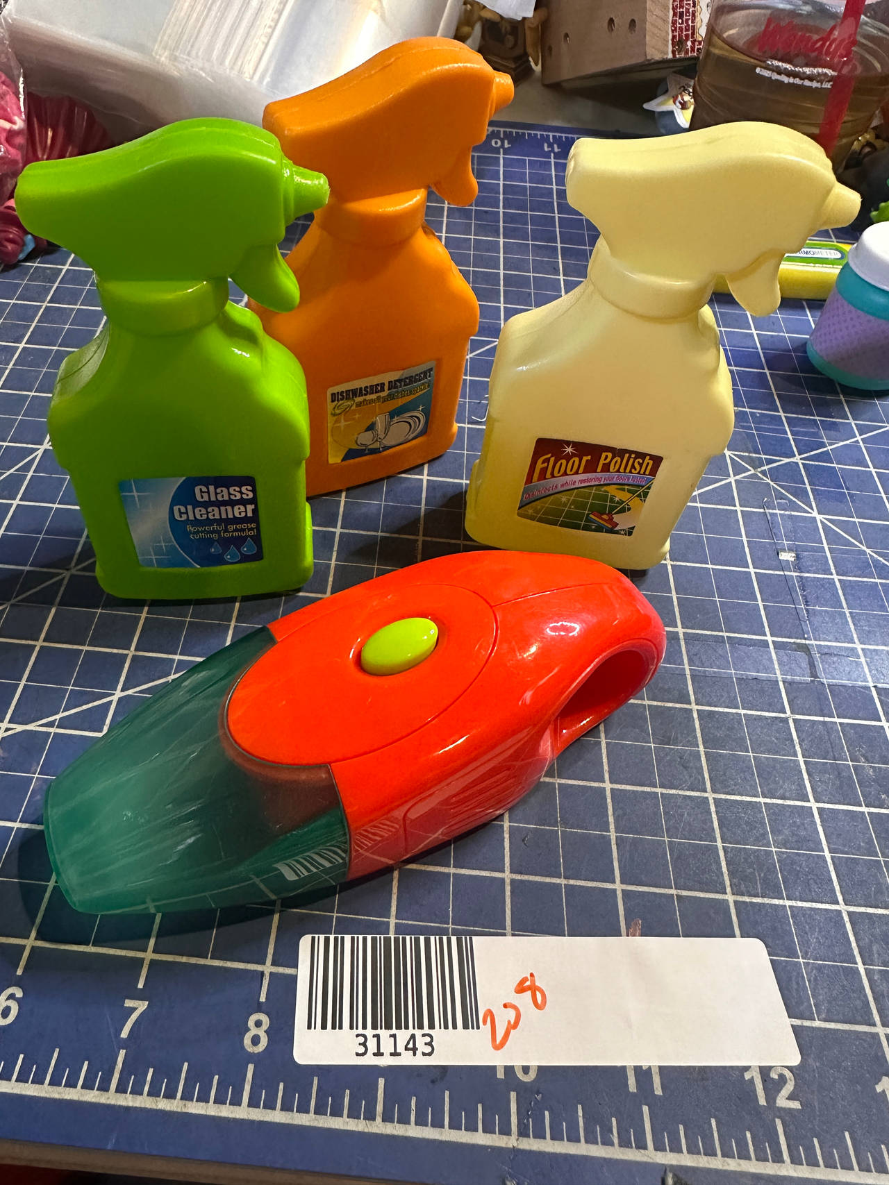 Casdon Little Helper Cleaning Set Toy 208