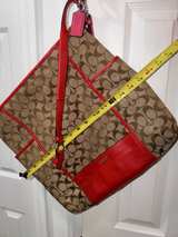 BROKEN STRAP NEEDS STITCHING Coach Signature Canvas Tote Bag - Image 3