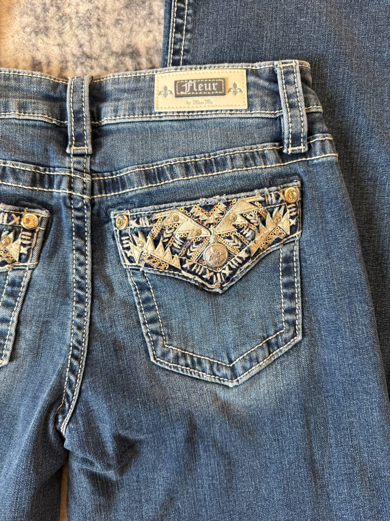 Fleur by Miss me slim wide jeans size 26/2 L32 is brand new