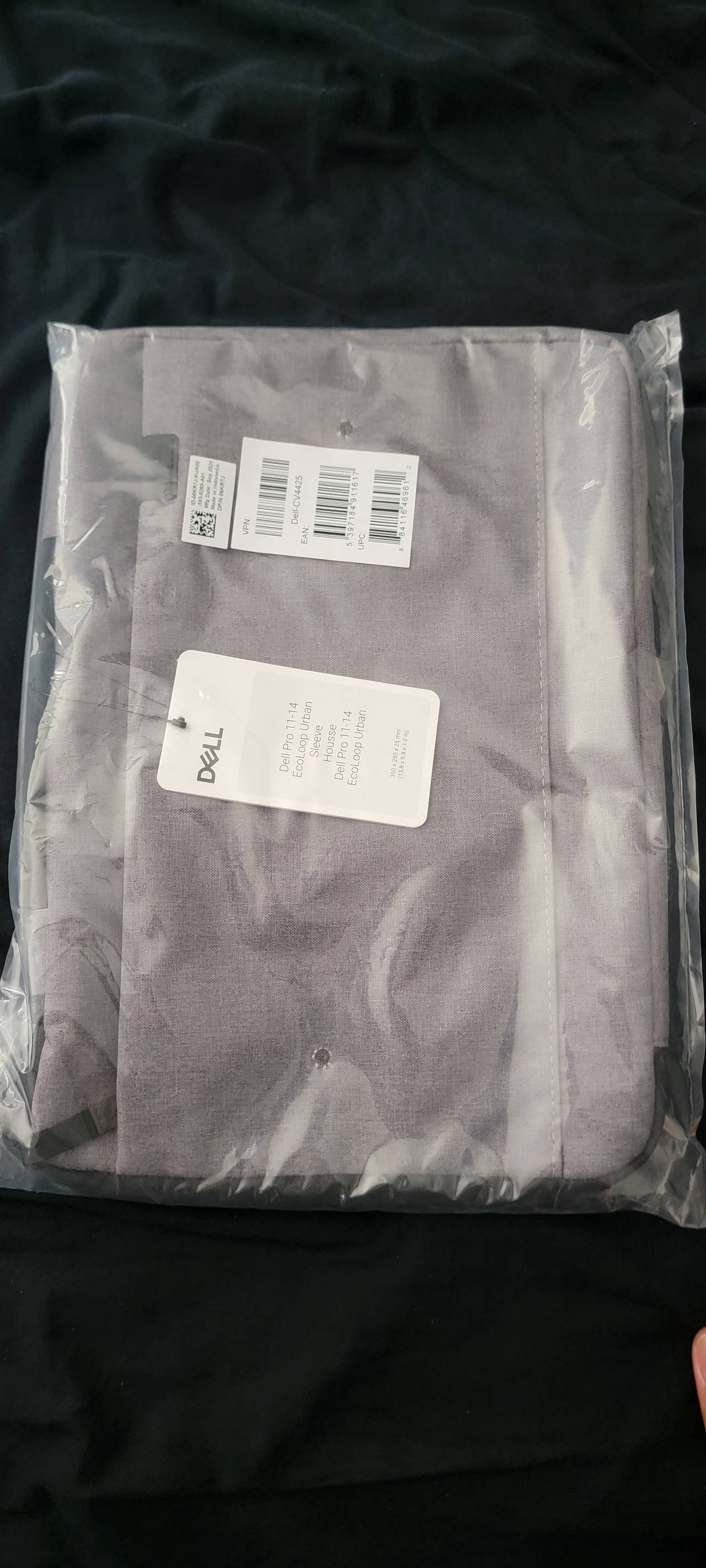 Dell Essential Sleeve 15 (ES1520V)