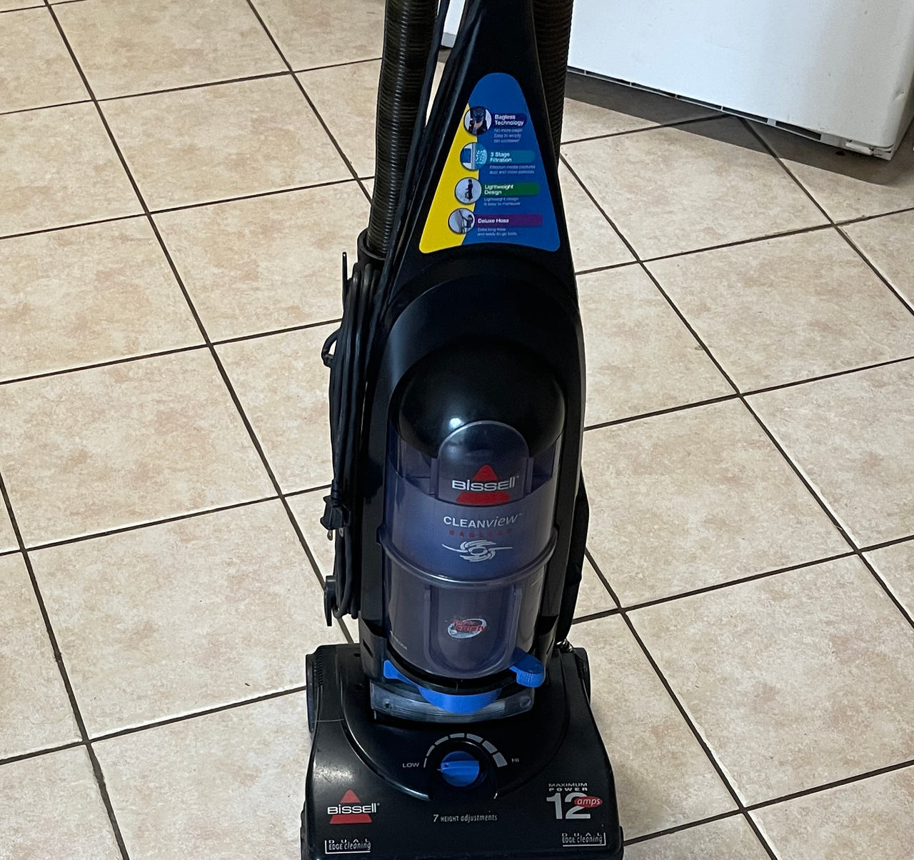 Bissell CleanView Bagless Upright Vacuum 3574-1