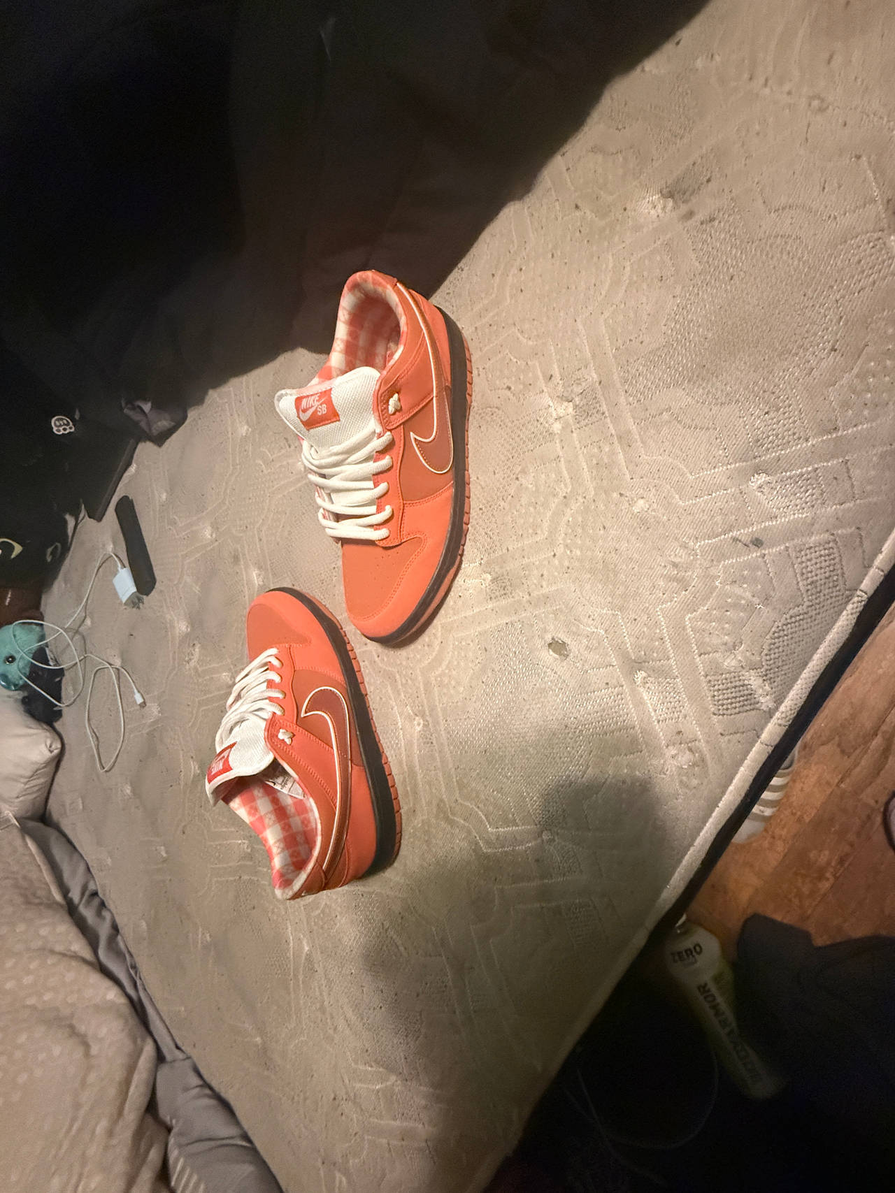 Nike SB Dunk Low "Orange Lobster"