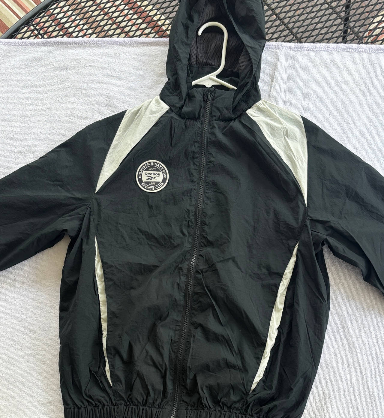 Reebok Eighteen Ninety Five Sports Club Windbreaker