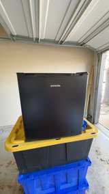 Proctor Silex 1.7 cu ft Mini Refrigerator - Image 1