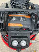 Craftsman 6-Gallon 150psi Pancake Air Compressor with 5 tools - Image 4