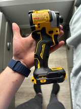DeWalt DCF850B 20V MAX ATOMIC Compact Series Brushless 1/4" 3-Speed Impact Driver - Image 3