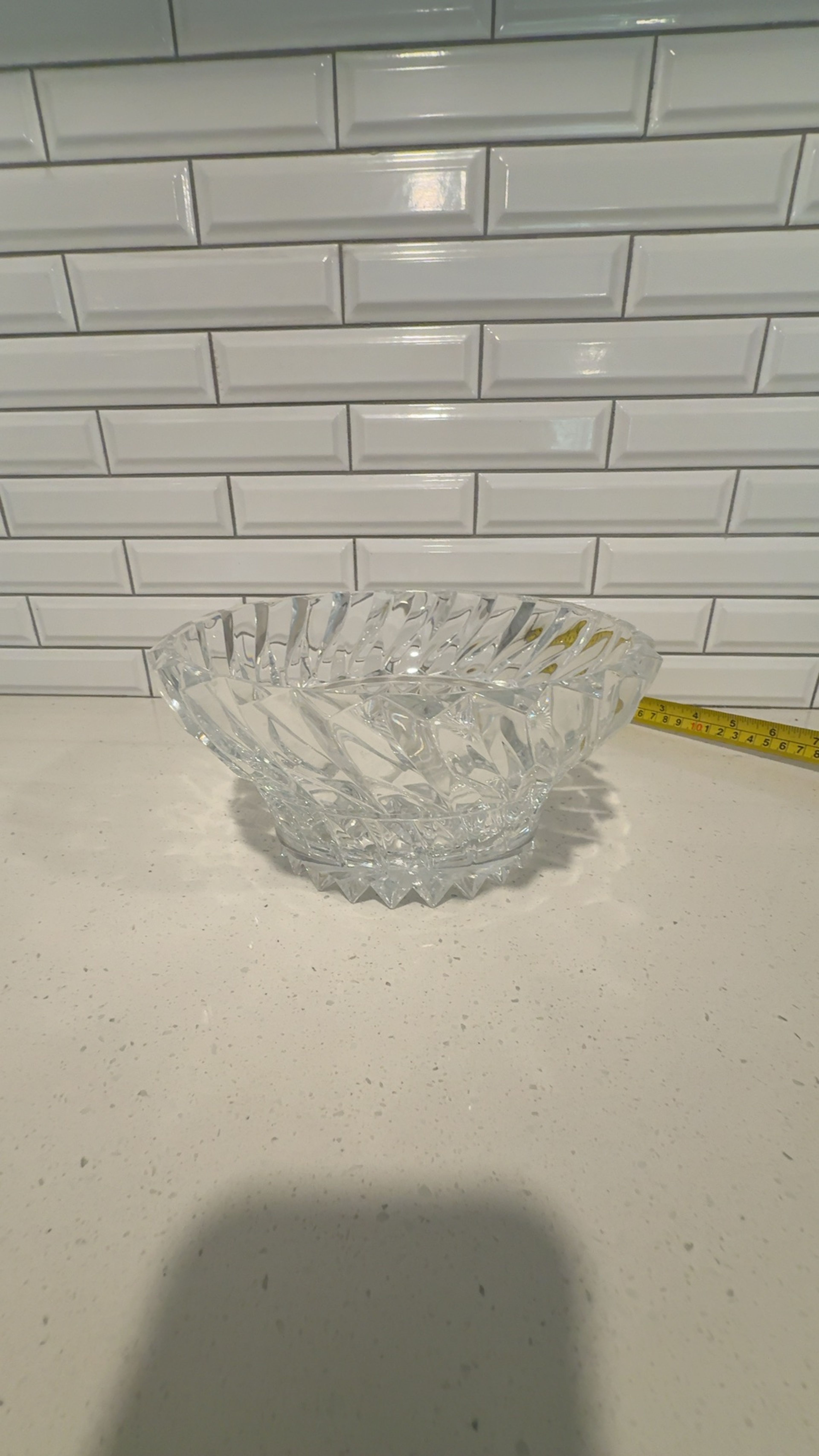 Mikasa Rainier 9-inch Lead Crystal Swirl Serving Bowl