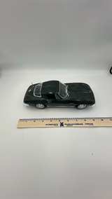 Chevrolet Corvette Stingray C2 1:18 Diecast Model Car - Image 3