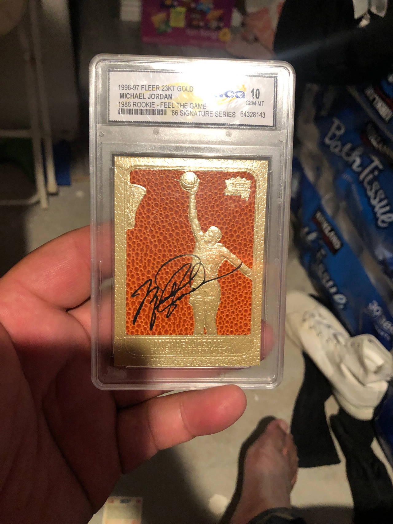 1996-97 Fleer 23KT Gold Michael Jordan Card