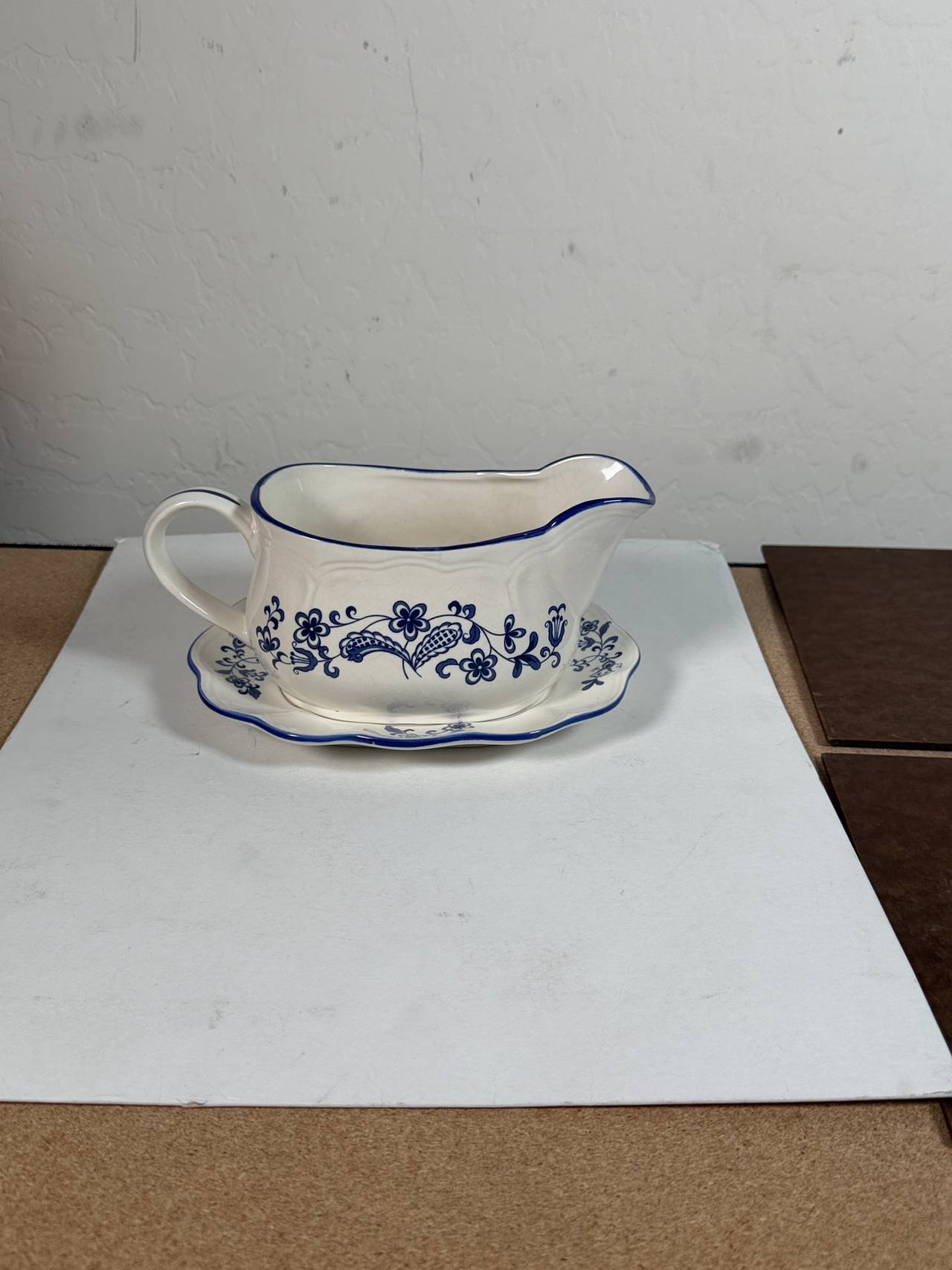 Baker, Hart & Stuart Blue Garden Gravy Boat with Dish