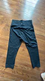 Lululemon wunderunder luon size 8 23” - Image 2