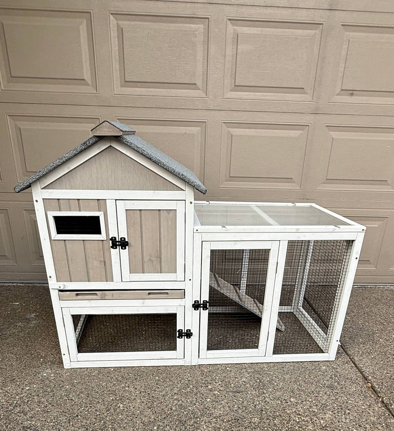 Aivituvin Rabbit Hutch with Run