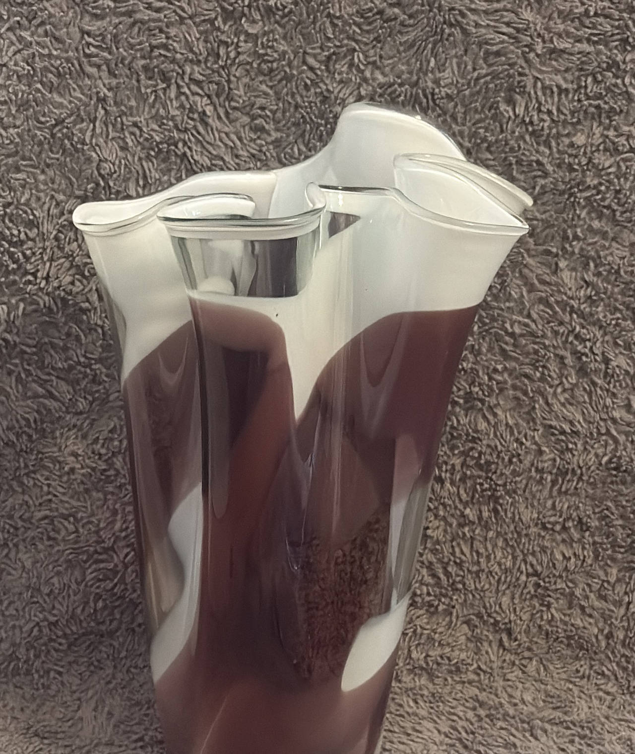 Hand Blown Polish Art Glass Amber & White Swirl Handkerchief Vase
