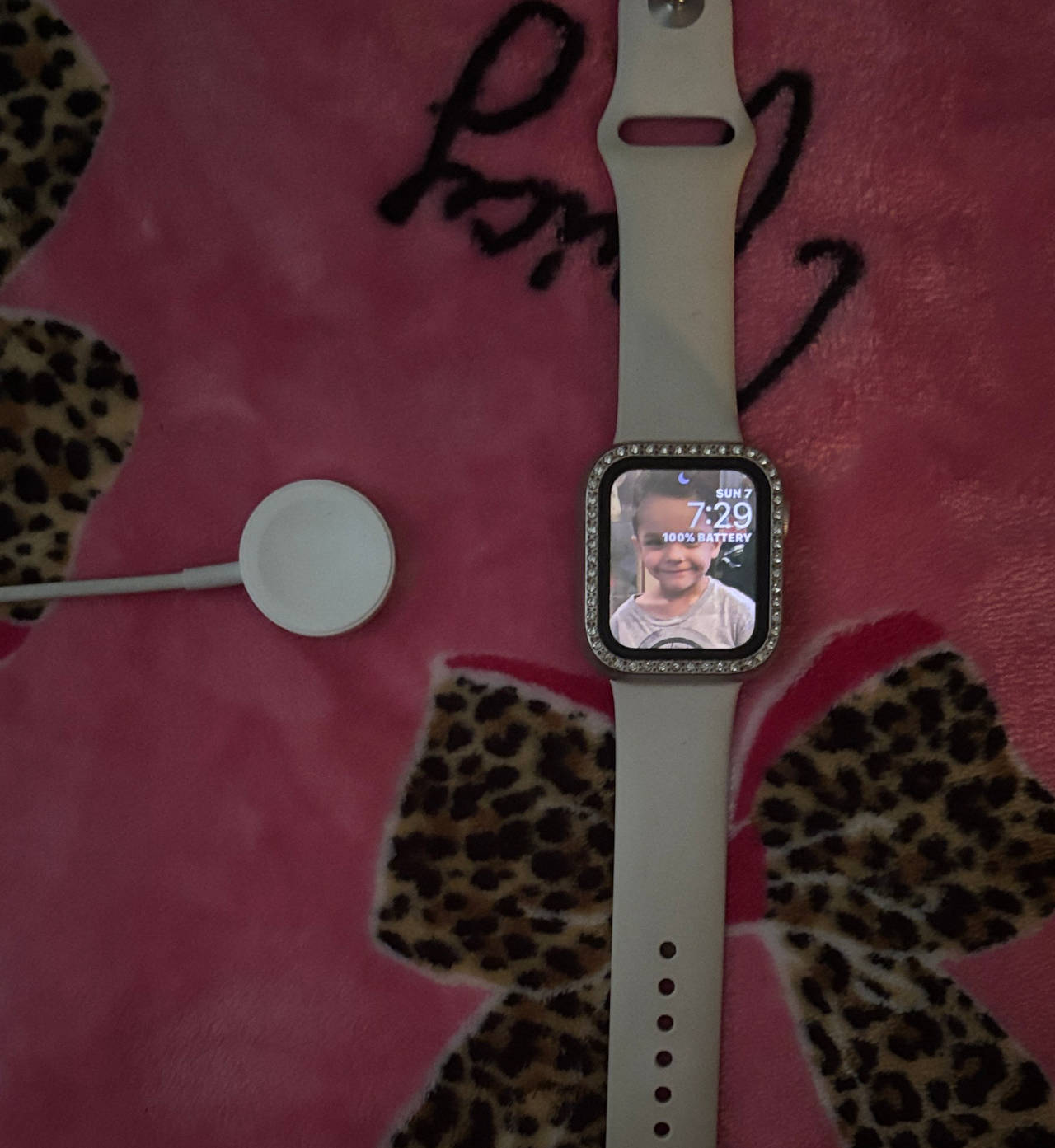 Apple Watch Series 8 (GPS) 41mm Starlight Aluminum Case