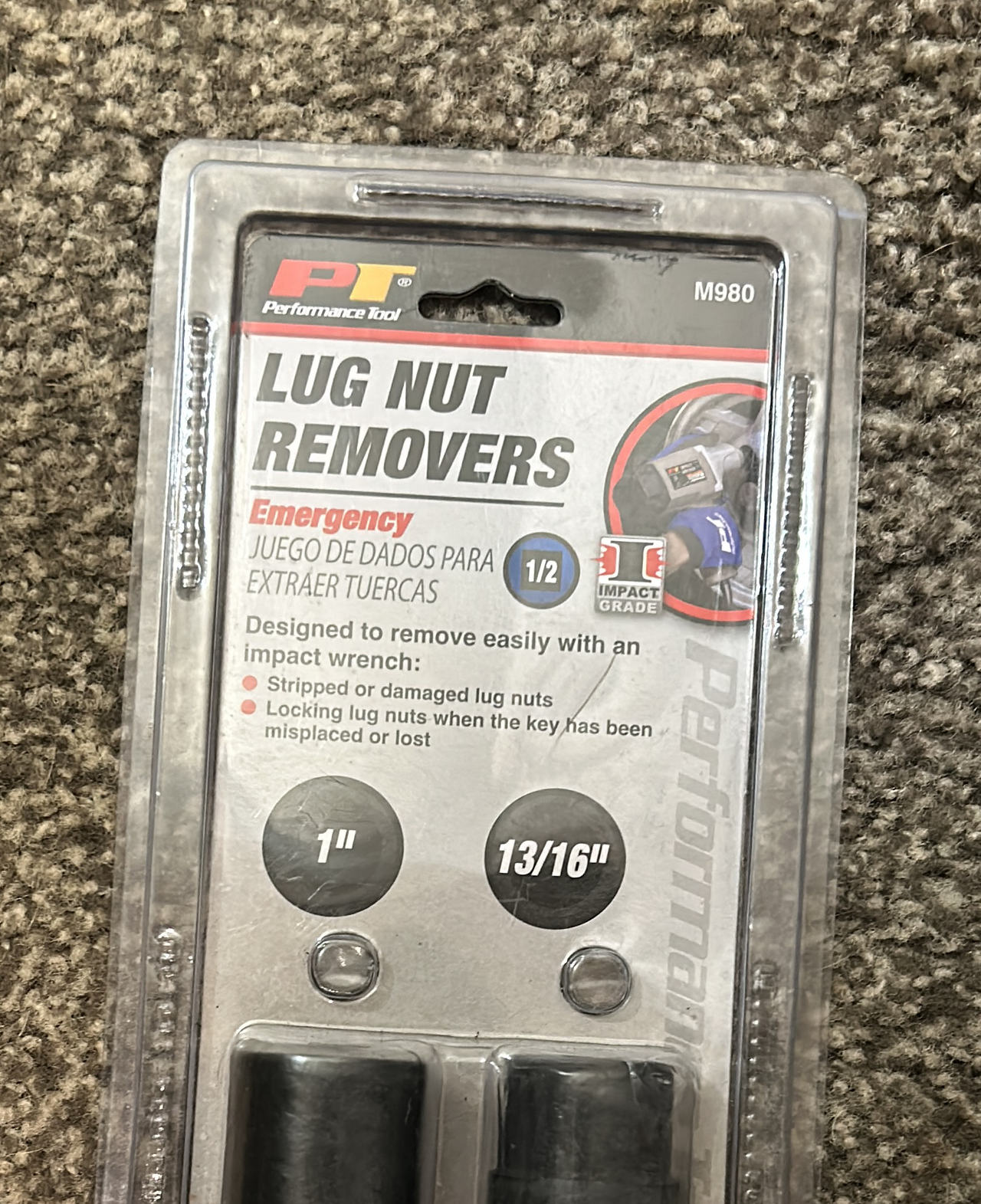 Performance Tool M980 Emergency Lug Nut Remover Set