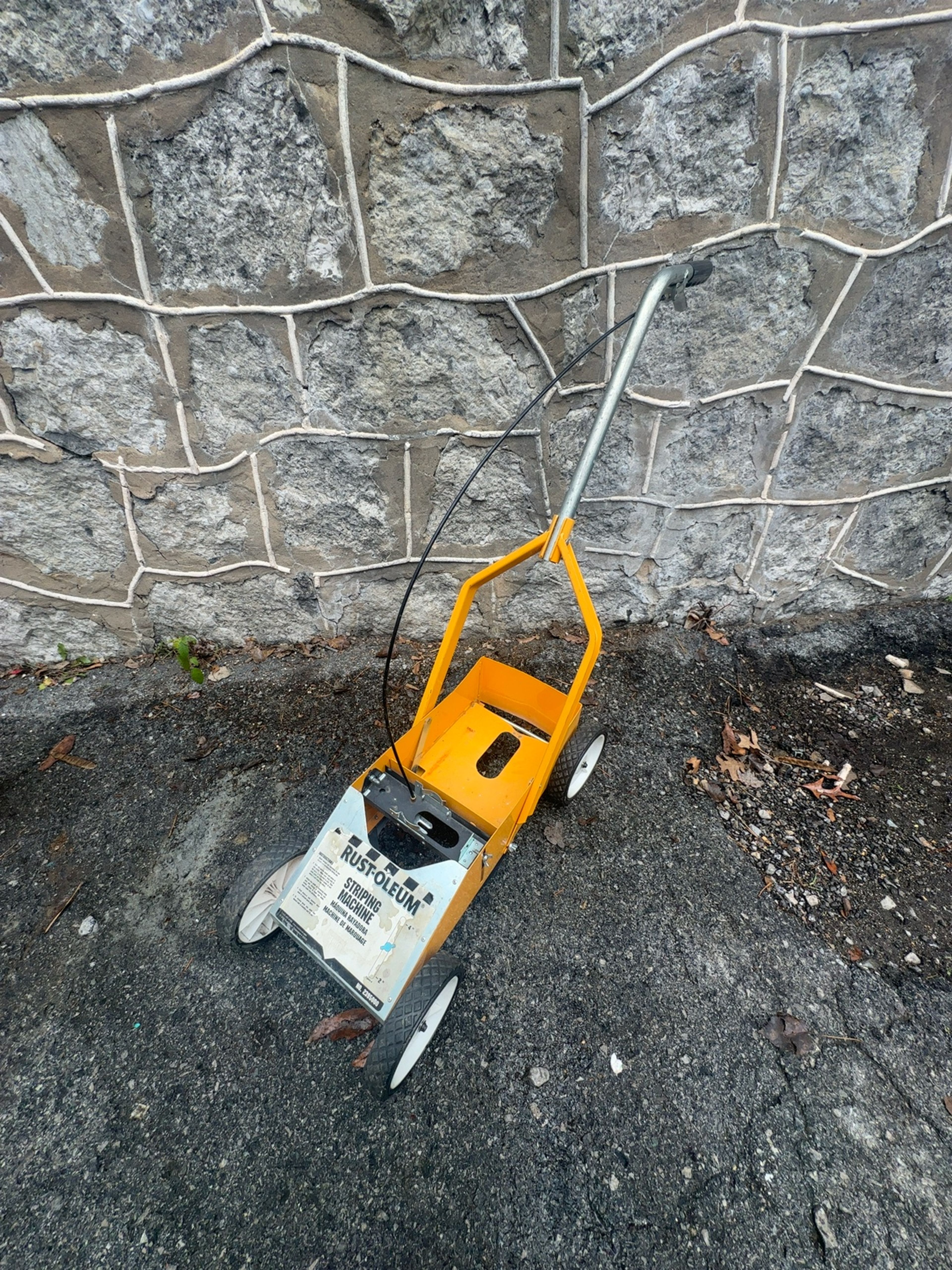 Rust-Oleum Striping Machine 2395000