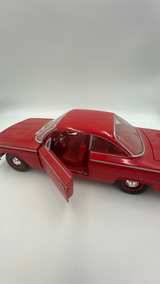 1962 Chevrolet Bel Air Bubble Top 1:18 Die-cast Model Car - Image 7