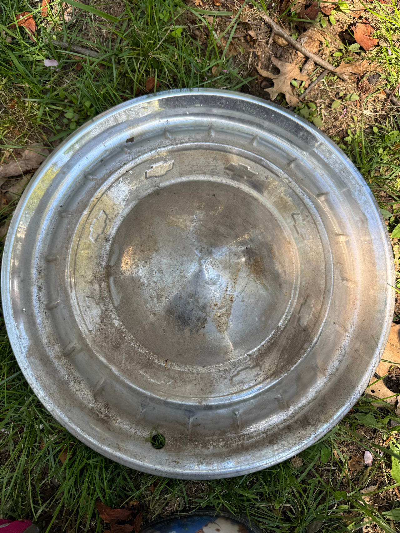 Vintage Chevrolet 15" Hubcap Wheel Cover