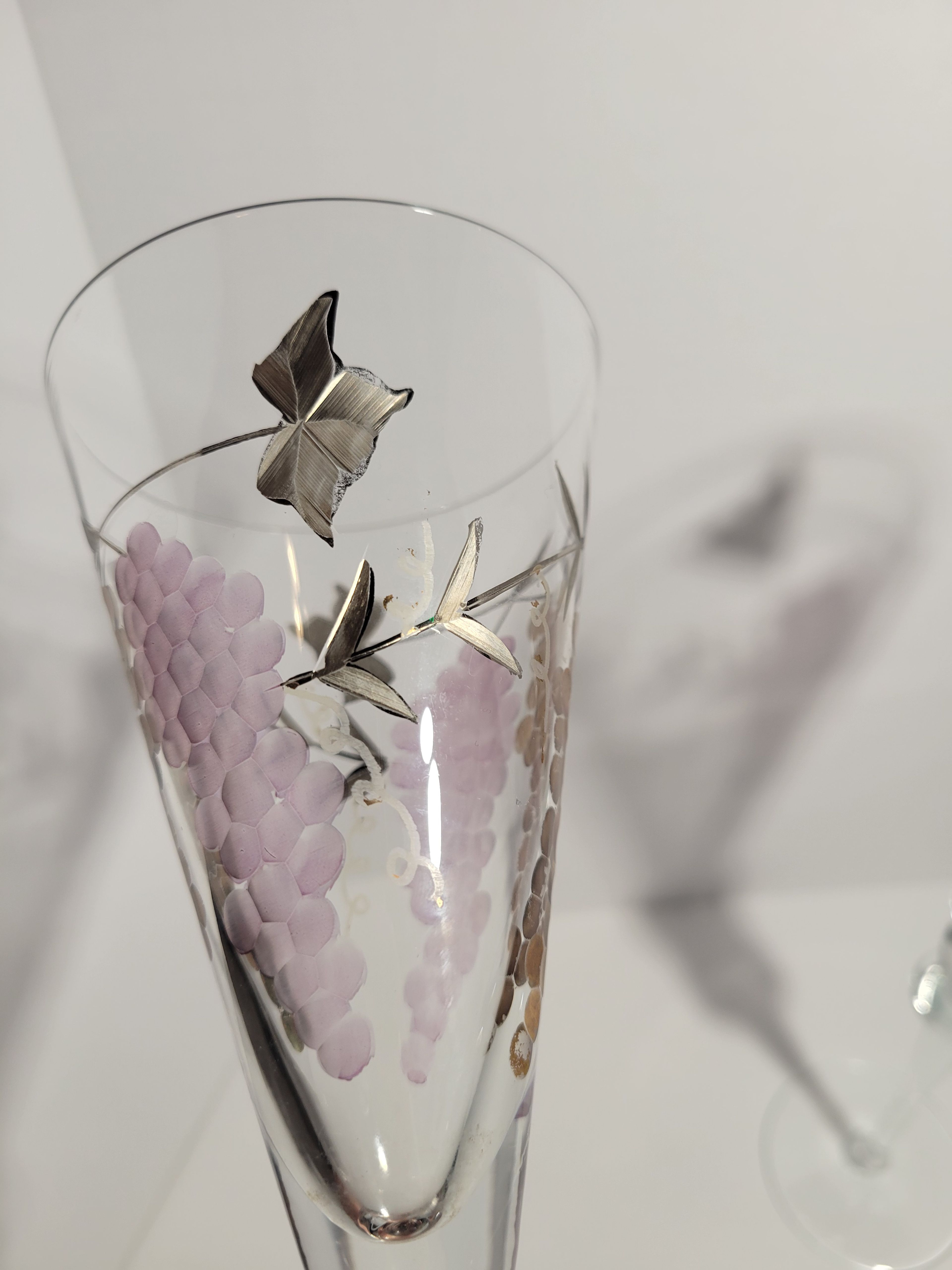 Vintage Hand Painted Grape Vine Champagne Flutes - Image 3