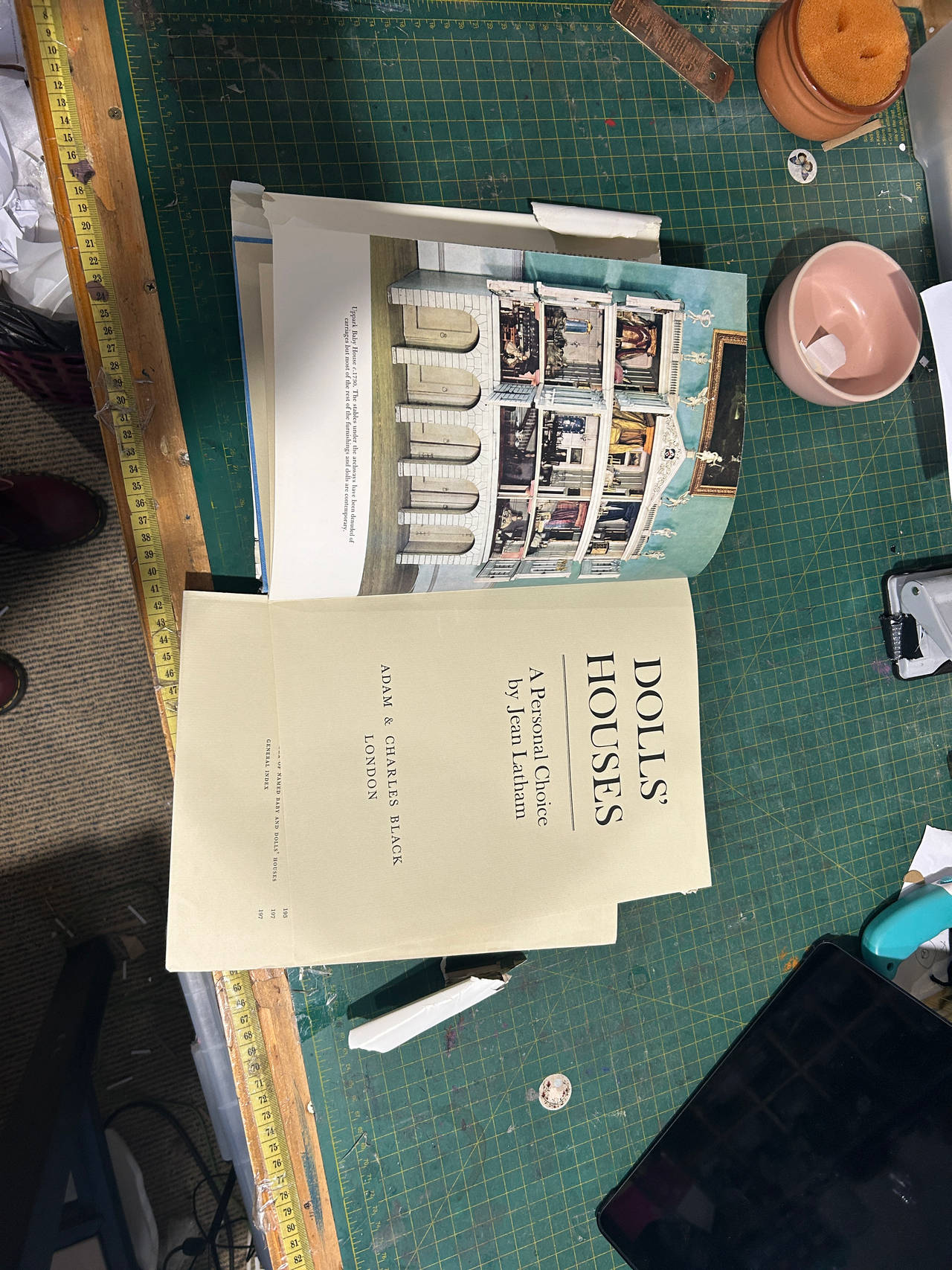 Dolls' Houses: A Personal Choice