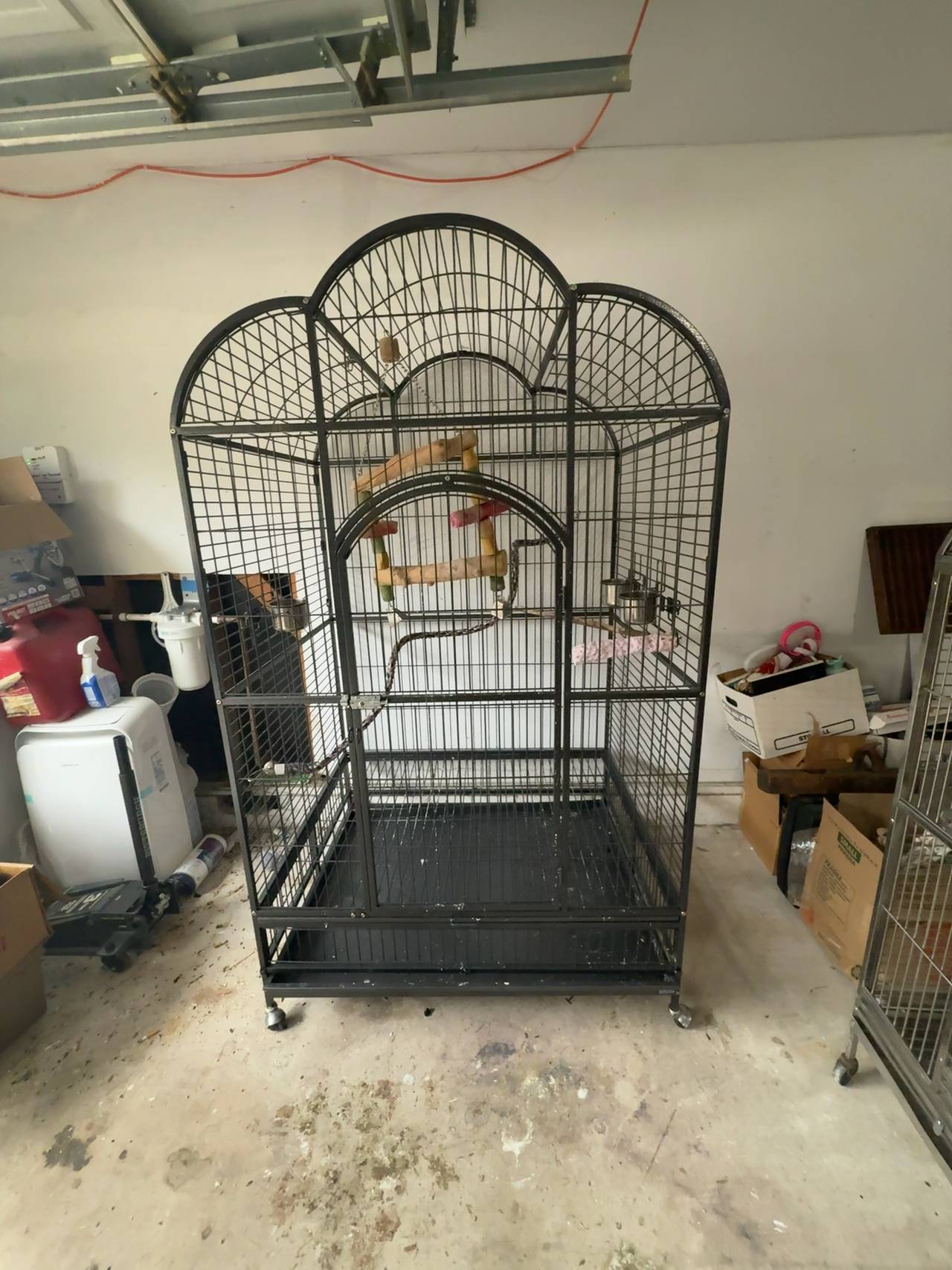 Prevue Pet Products Silverado Macaw Dometop Wrought Iron Bird Cage