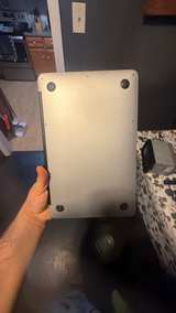 Apple MacBook Air 13-inch Early 2015 - Image 2