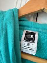 The North Face Women's Teal Blue Hoodie Large - Image 3