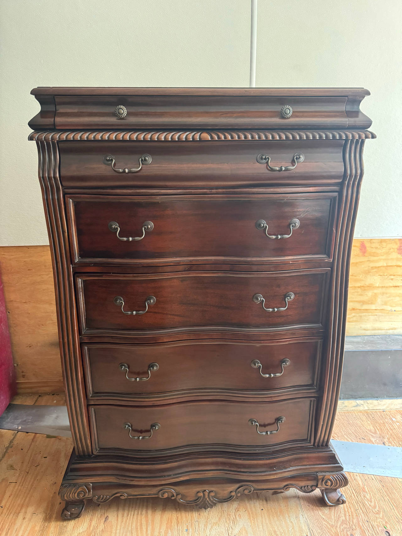 Traditional Ornate 6-Drawer Tallboy Dresser