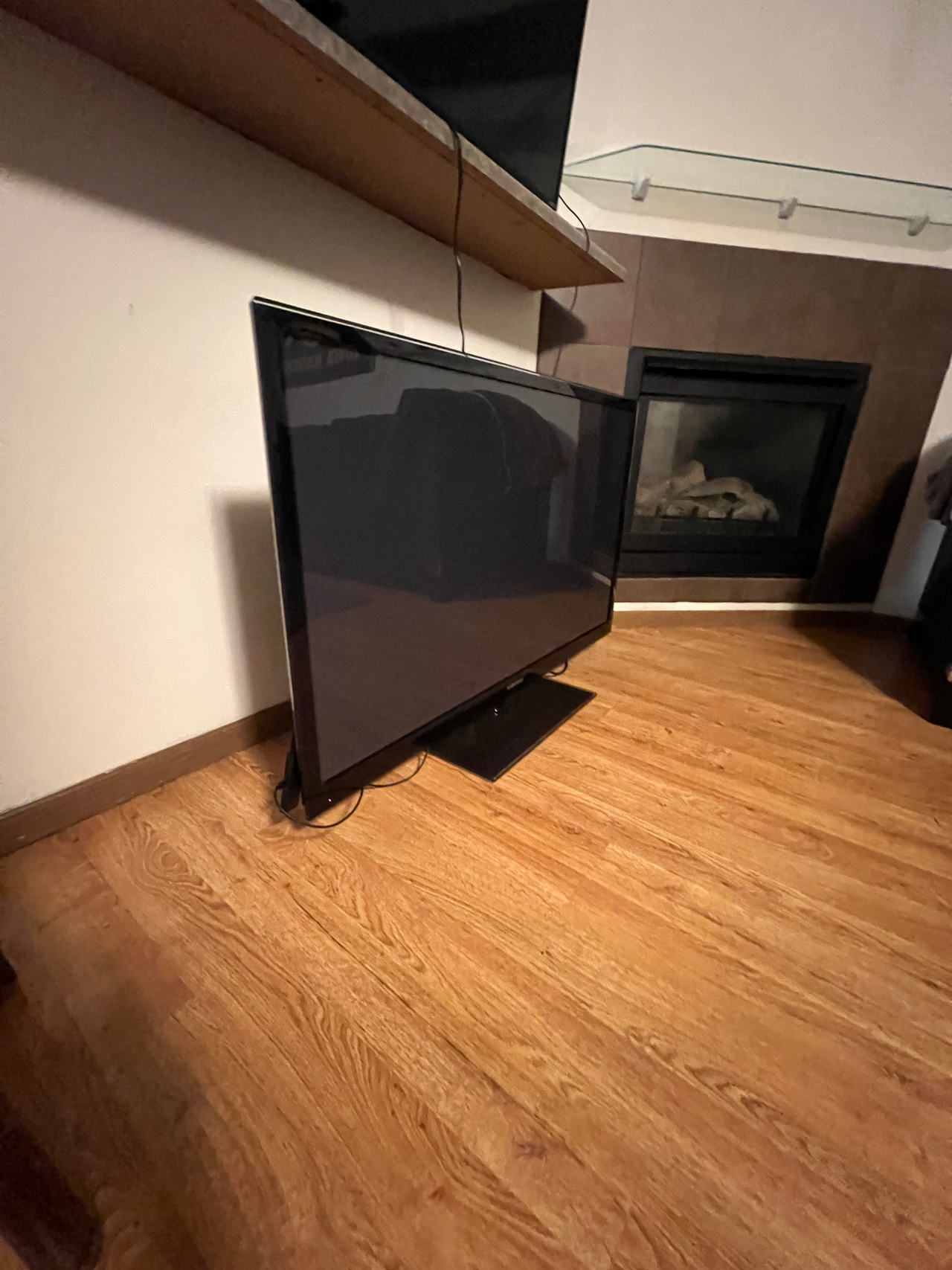 Flat Screen LED TV