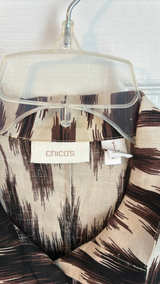 Women's Ikat Print Button-Up Blouse - Image 1