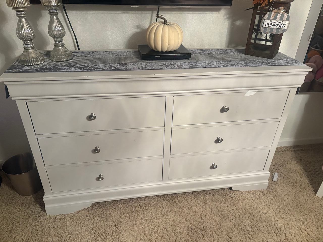 White 6-Drawer Dresser