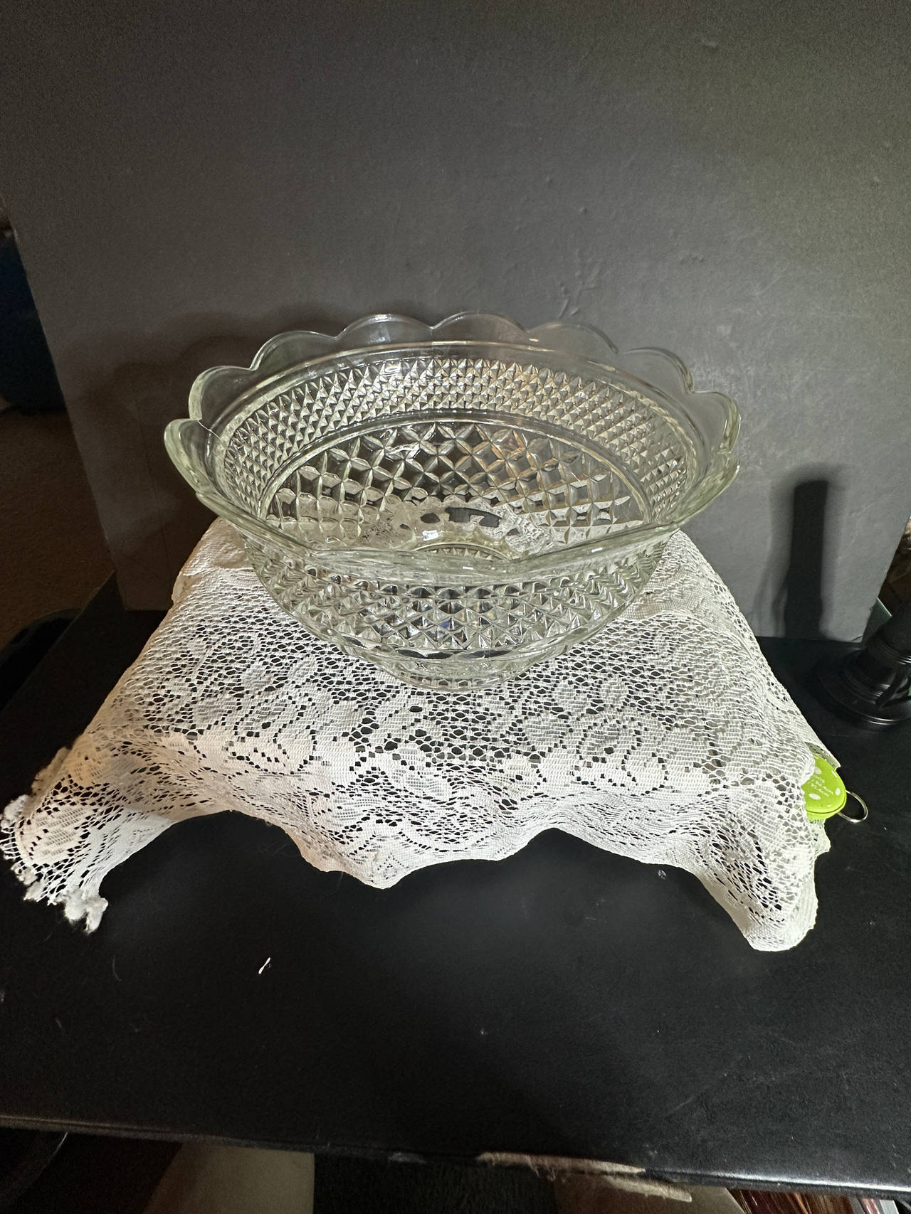 Vintage Anchor Hocking Wexford Pattern Pressed Glass Footed Large Fruit Bowl
