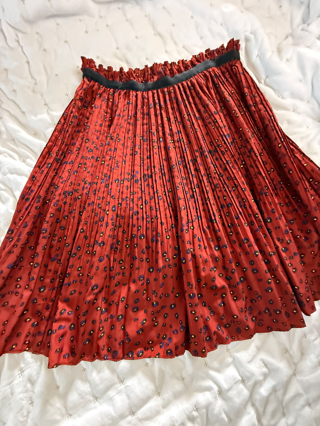 Forever 21 Pleated Midi Skirt in Leopard Print XS