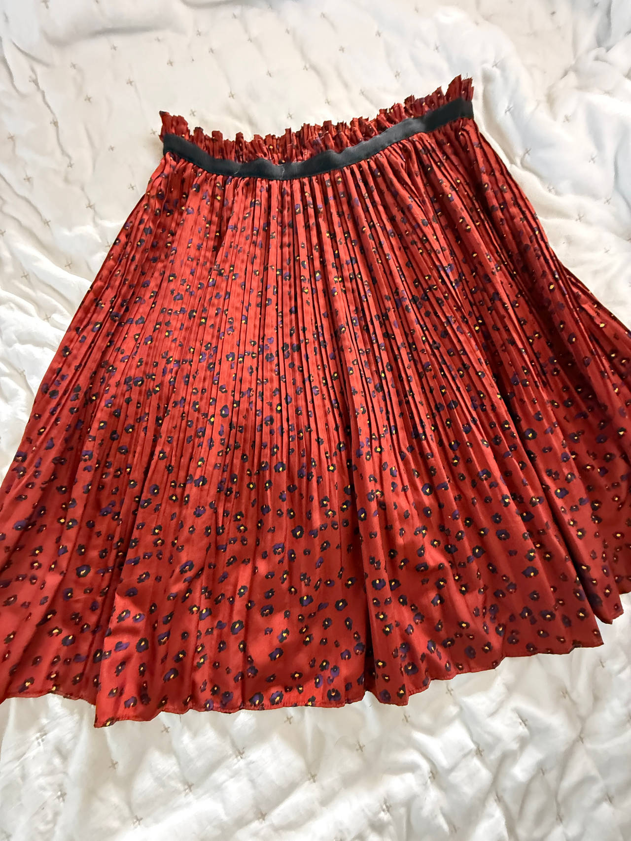 Forever 21 Pleated Midi Skirt in Leopard Print XS