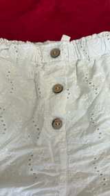 Japna White Eyelet Scalloped Shorts - Image 7