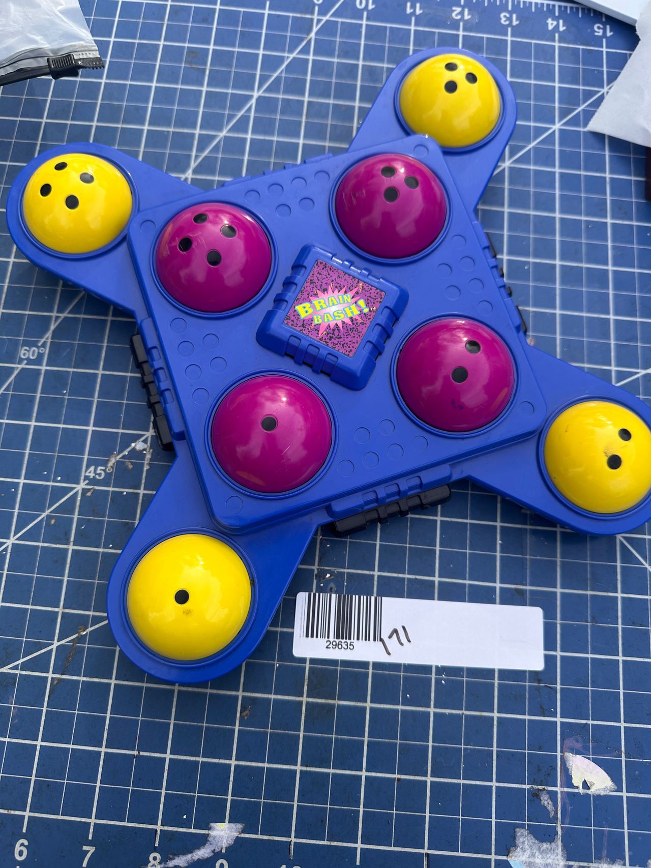 Tiger Electronics Brain Bash! Electronic Game 171