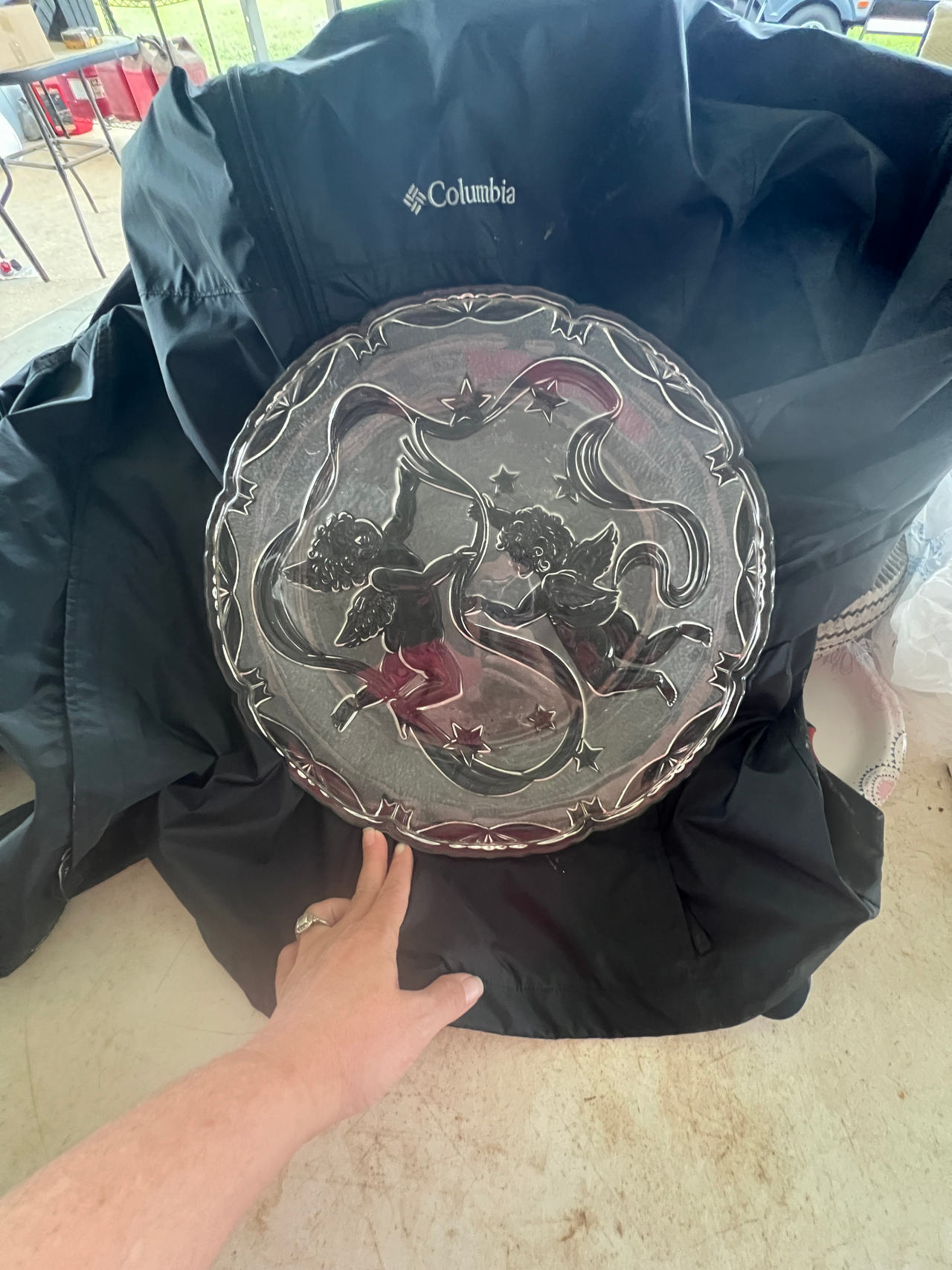 Decorative Glass Plate with Cherub Design