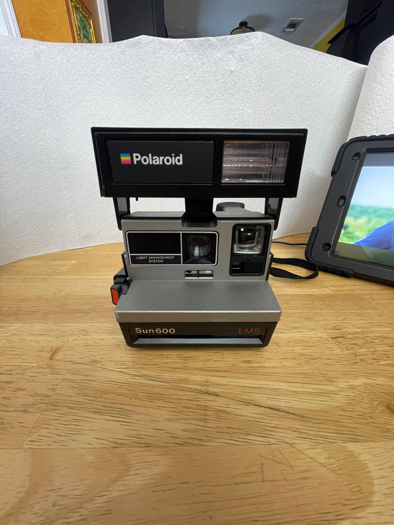 Polaroid Sun 600 LMS