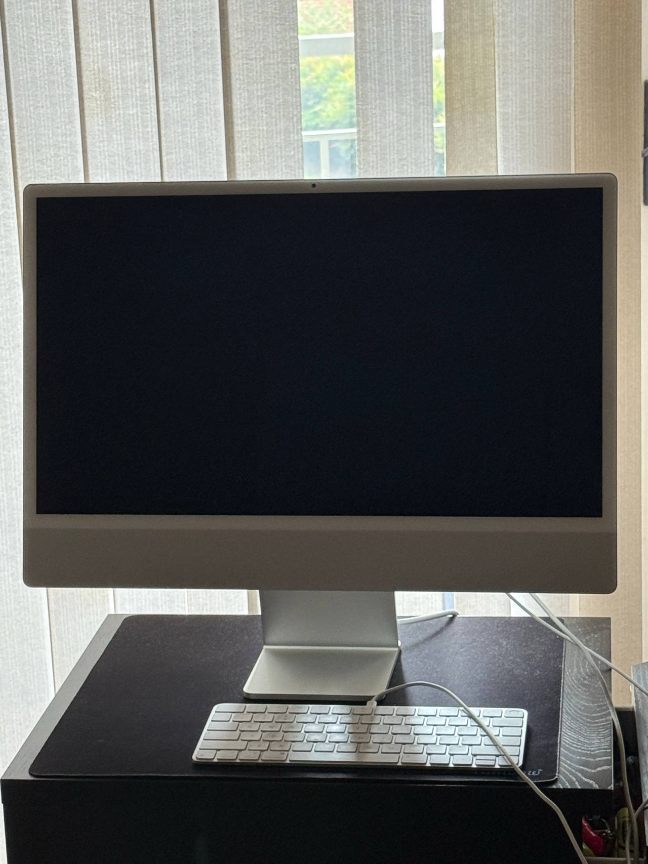 💻 24” iMac (512GB SSD, 8GB RAM, M1) + AppleCare+ until Oct 2026