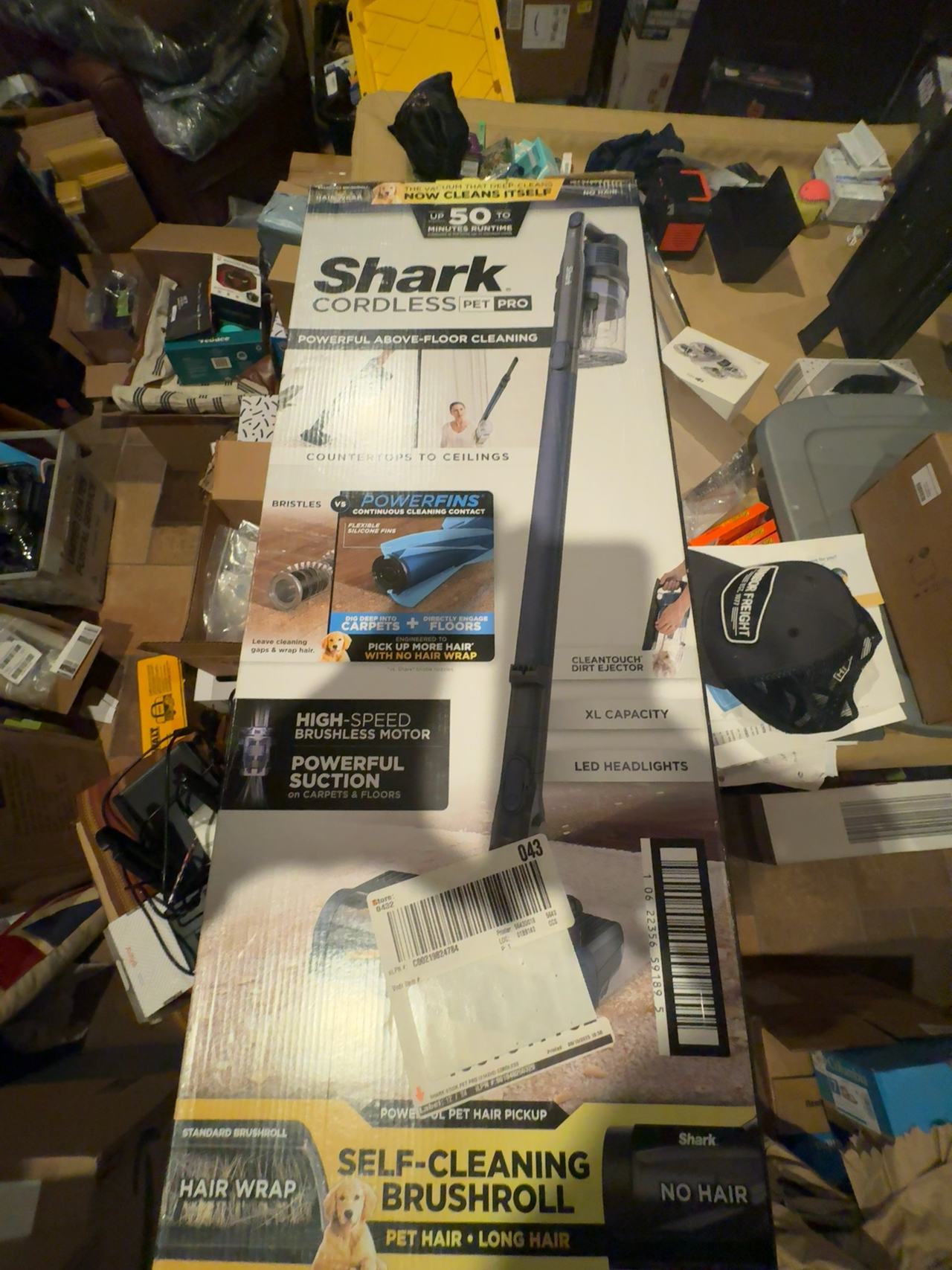 Shark Cordless Pet Pro Stick Vacuum (Blue)