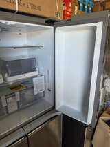 Samsung 23 cu. ft. Smart 4-Door Flex Refrigerator with FlexZone counter depth - Image 5