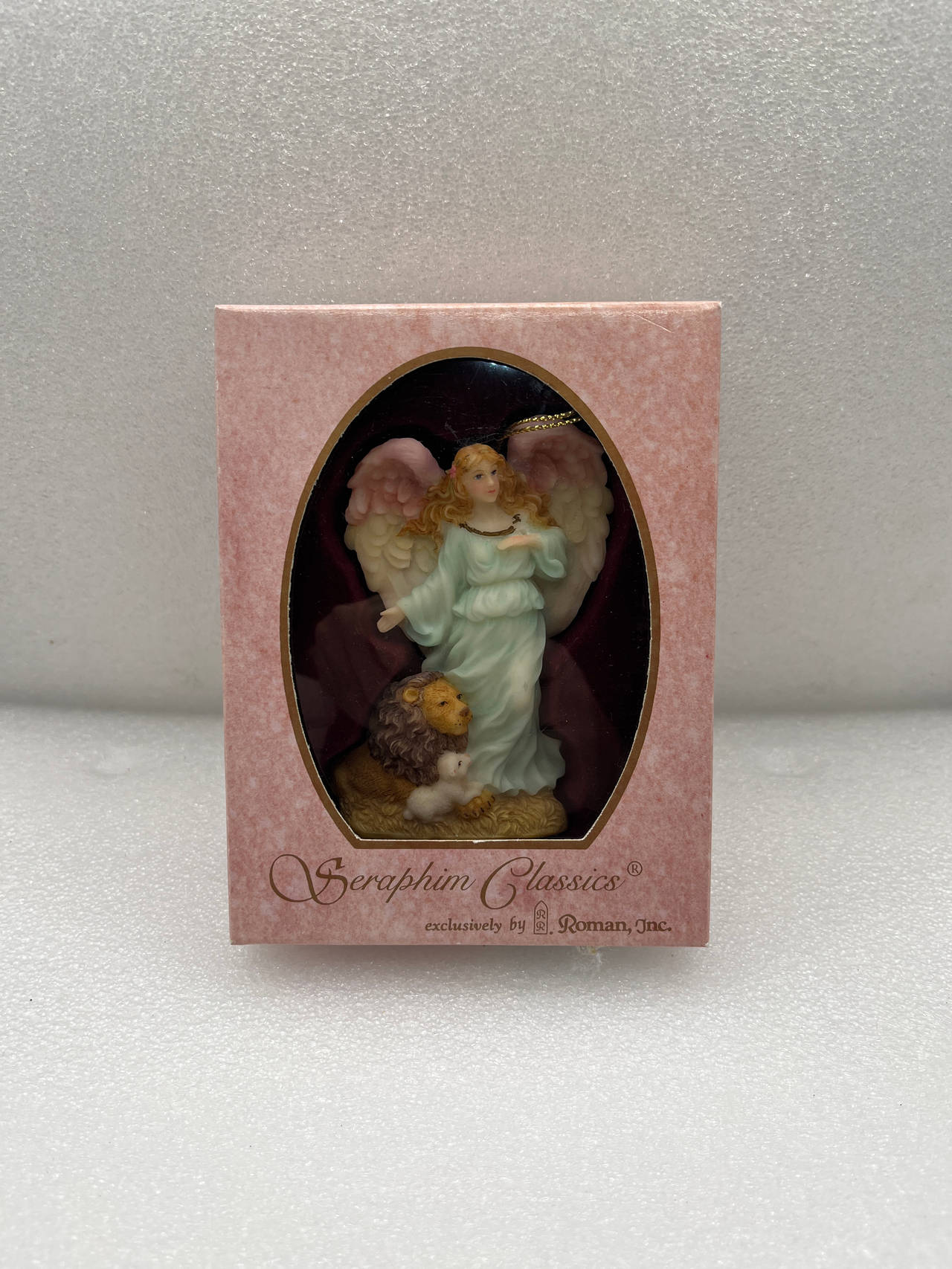 Seraphim Classics Peace on Earth Angel Ornament
