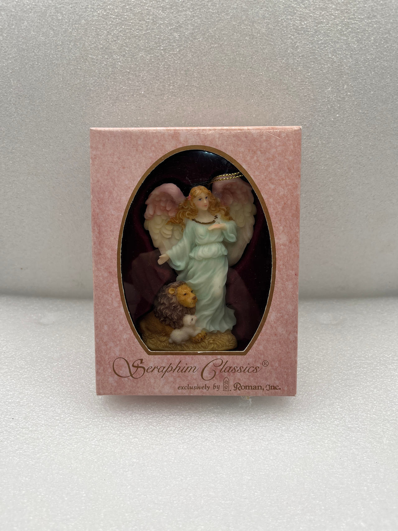 Seraphim Classics Peace on Earth Angel Ornament